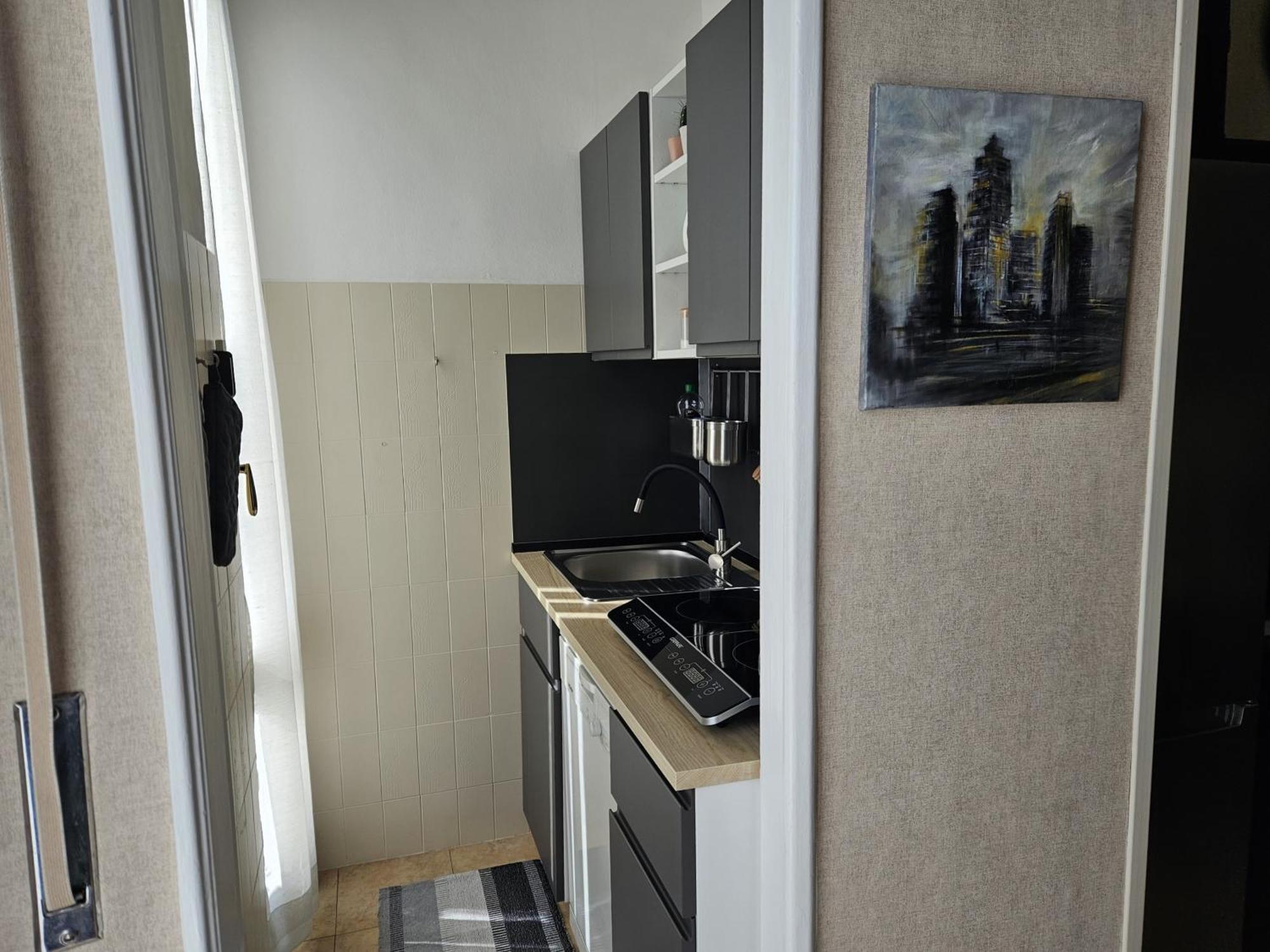 Homegallery - Elegante Appartamento Milanese Exterior foto
